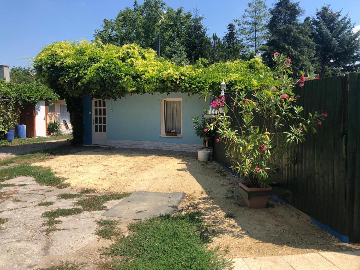City Camping& Apartman &Bungalow Hotel Gyor Exterior photo