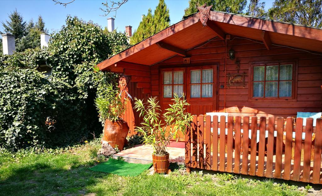 City Camping& Apartman &Bungalow Hotel Gyor Exterior photo
