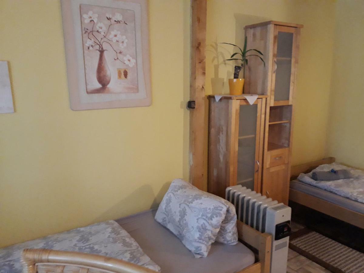 City Camping& Apartman &Bungalow Hotel Gyor Exterior photo