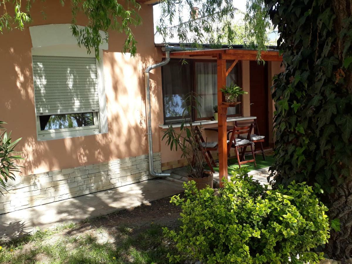 City Camping& Apartman &Bungalow Hotel Gyor Exterior photo